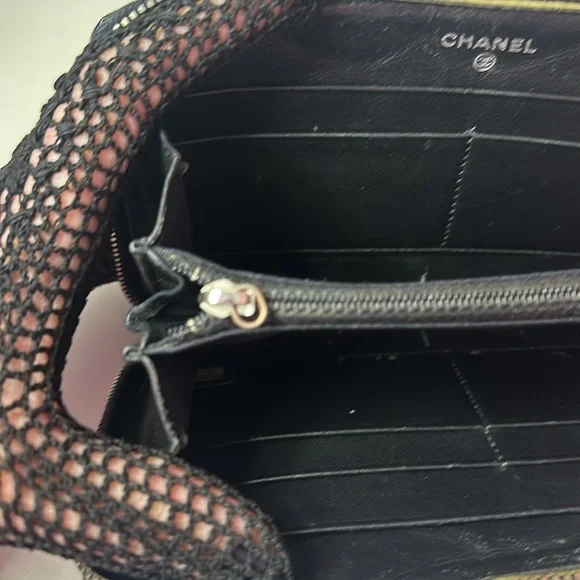 Chanel Black Patent Leather Quilted Zip Around Wallet - Picture 15 of 16